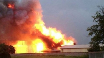 В Техасе на нефтеперерабатывающей фабрике произошел взрыв