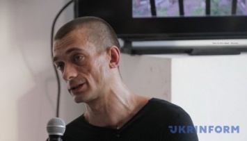 На встрече Павленского с одесситами пьяный друг художника ранил охранника