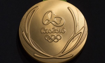 Саблистка Дьяченко показала подписчикам олимпийское золото Рио