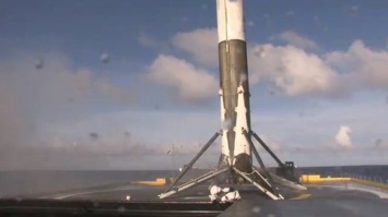 SpaceX: Успешную посадку в Атлантике совершила первая ступень ракеты Falcon 9