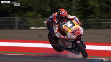 Moto2: У Сэма Лоуса отвалился клип-он на торможении в Red Bull Ring - видео
