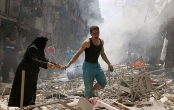 Война в Сирии: в результате авиаударов и обстрелов Алеппо погибли 49 гражданских