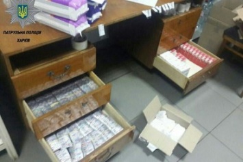 В Харькове полиция "накрыла" аптеку, продававшую кодеин (ФОТО)