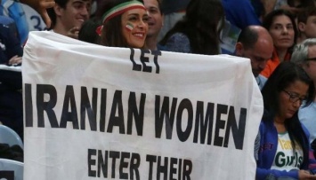 Иранскую активистку вынудили прекратить акцию протеста на Олимпиаде