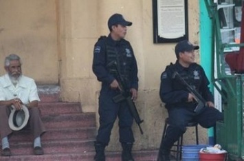 У здания правительства штата Мексики найдены расчлененные тела