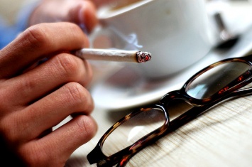 Курение может быть причиной возникновения инсульта - ученые