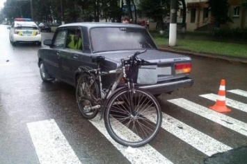 ДТП в Сумах: на перекрестке сбили 16-летнего велосипедиста (ФОТО)
