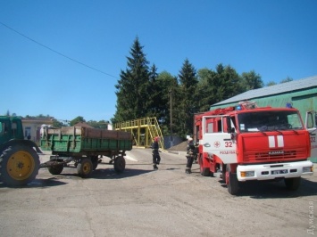 На сельхозпредприятии в Одесской области тушили условный пожар
