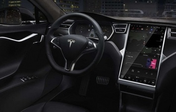 Tesla значительно усовершенствует автопилот