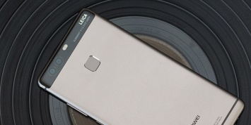 Huawei P9 назвали лучшим потребительским смартфоном, LG G5 - самым инновационным