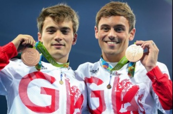 Олимпиада-2016: Британцы поздравили спортсмена-гея с медалью, но забыли о его партнере