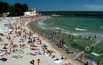 На одесских пляжах снова разрешено купание