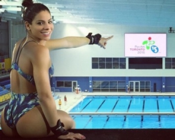 На Олимпиаде бразильянка выставила за двери подругу ради секса с гребцом
