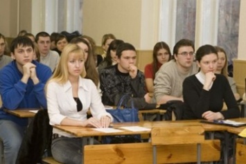 Макеевским студентам: в "ДНР" решили организовать ускоренное обучение