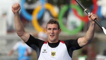 Немецкий гребец-каноист завоевал "золото" Олимпиады в Рио