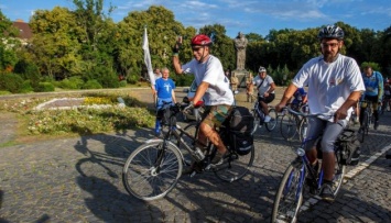 Участники ветеранского велопробега проехали Закарпатье