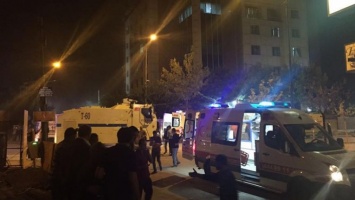 Полиция задержала подозреваемого в организации взрыва автомобиля в Турции