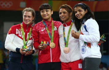 Российская олимпийская сборная сохранила 4 место в медальном зачете