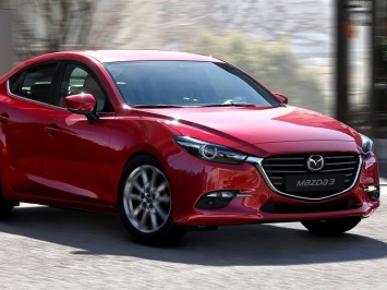 Объявлены российские цены на обновленную Mazda3