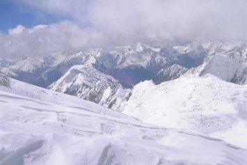 Горловские альпинисты покорили одну из наивысших горных вершин Памира