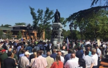 В Симферополе открыли памятник Екатерине II