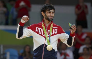 Беслан Мудранов за олимпийское золото получил четырехкомнатную квартиру и иномарку