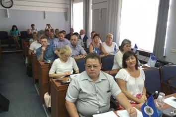 Депутаты горсовета Бердянска все же «протащили» решение о незаконном захвате прохода к морю
