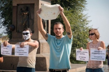 В Одессе прошел "шаурмарш" в защиту шаурмы