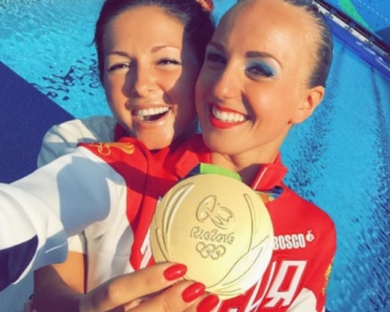 Певица Нюша поздравила свою сестру с победой на Олимпиаде в Рио