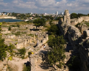 Ученые: В Крыму обнаружены руины древне-греческой крепости