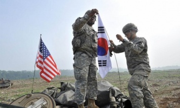 США и Южная Корея начали учения по нанесению ударов по КНДР