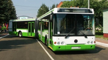 В Подмосковье пассажир разбил стекло автобуса, отказавшись платить за проезд