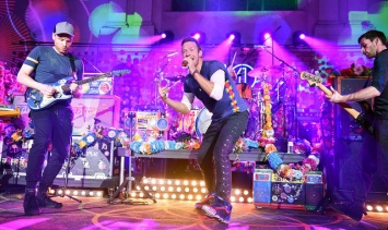 Coldplay снялись в клипе на популярную песню