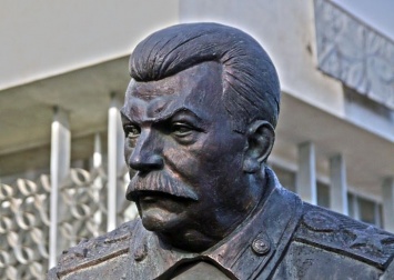 Около 30% украинцев назвали Сталина "великим вождем"