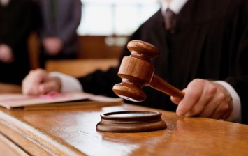Вынесший приговор Савченко судья подал в отставку