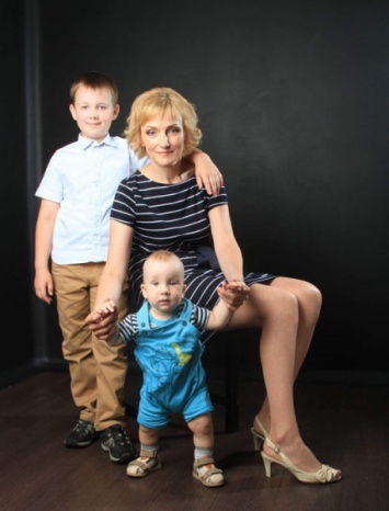 Жительница Красноярска попала в топ-5 самых красивых мам России