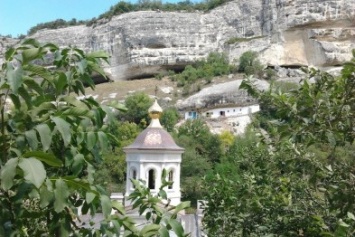 Свято-Успенский пещерный монастырь в Крыму (ФОТО)