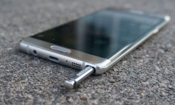 Первые покупатели Samsung Galaxy Note 7 жалуются на застревающий внутри корпуса стилус [видео]