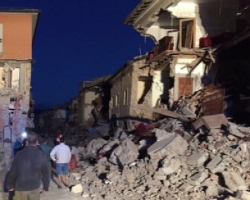 Мощное землетрясение в Италии: есть погибшие (ФОТО)