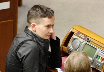 В Верховной раде предупредили Савченко, что Украина любит только мертвых героев