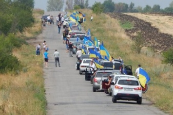 В Бердянске состоялся автопробег по городу, посвященный 25-летию Независимости Украины