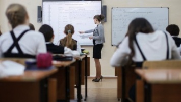 В Татарстане следователи проверяют сообщения о связи учительницы с ученицей