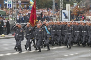 День независимости: курсанты Военной академии Одессы прошли по Крещатику в новой форме Сил специальных операций