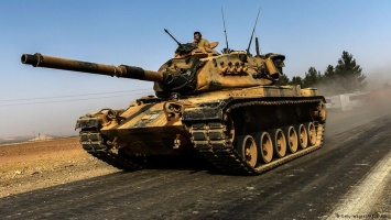 Дамаск назвал вторжение турецких танков нарушением суверенитета Сирии