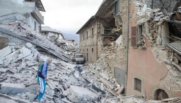 В результате землетрясения в Италии погибли уже 38 человек