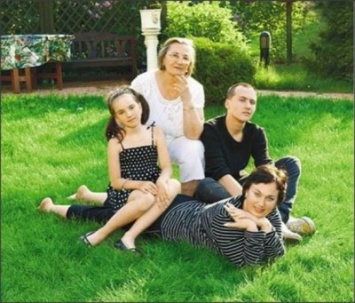 Лариса Гузеева опубликовала очередные семейные кадры