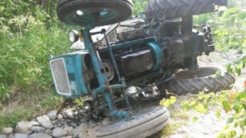 На Кубани подросток упал с трактора и скончался на месте происшествия