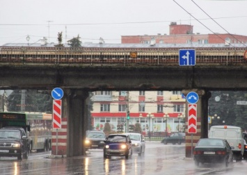 В Твери украли первый в городе реверсивный светофор