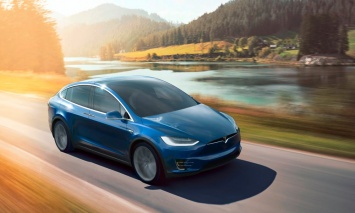 Tesla представила новую модификацию Model S P100D