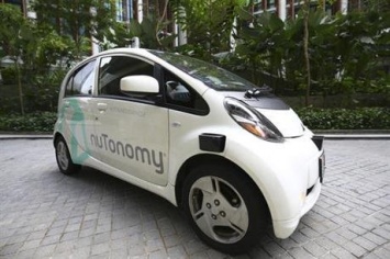 В Сингапуре начало работу первое в мире беспилотное такси